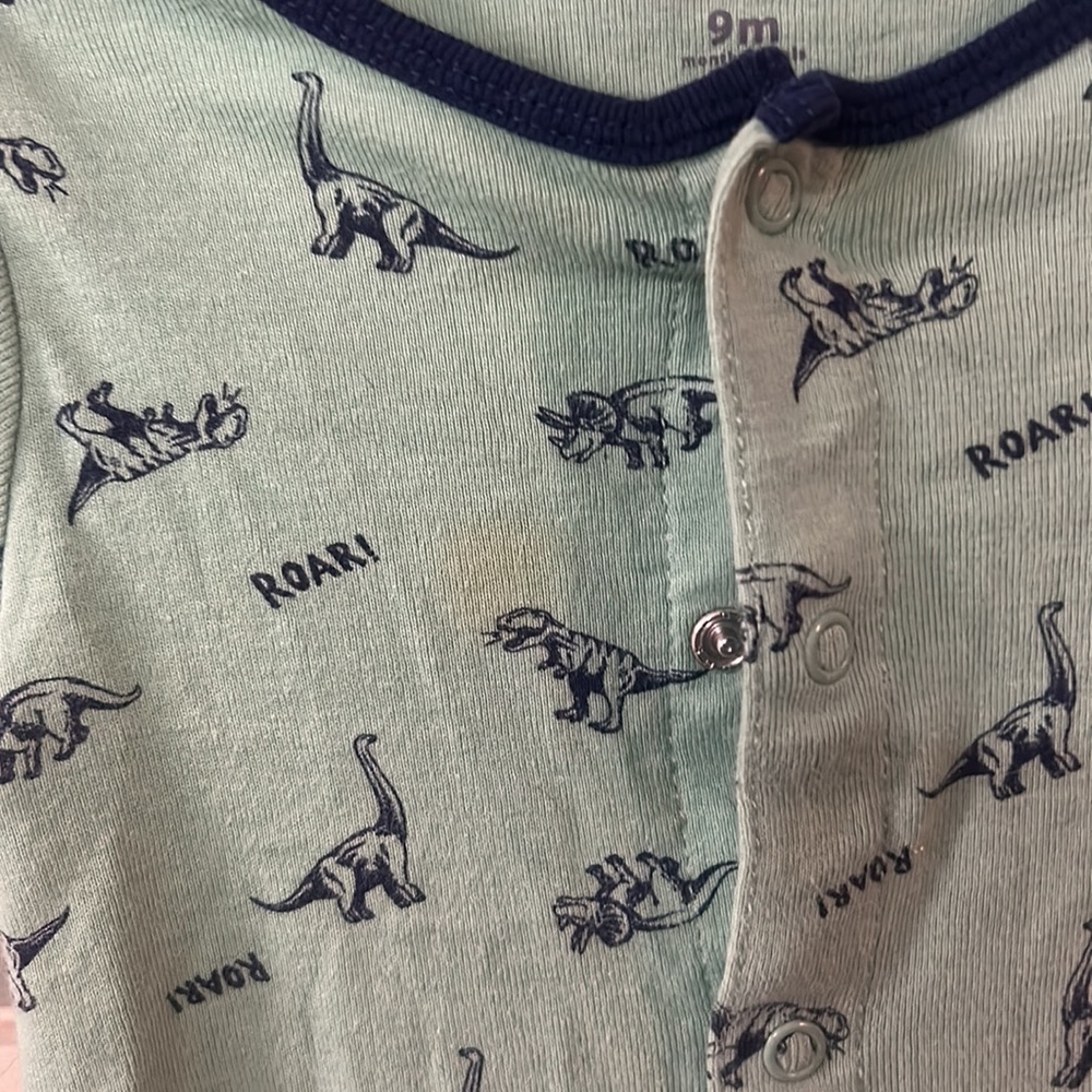 Carters romper - Picture 3 of 3
